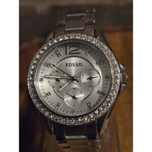 Fossil Riley ES3202 Womens Stainless Steel Analog Silver Dial Quartz Watch. MINT